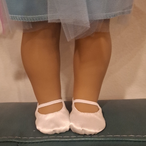 Pottery Barn Kids Limited Edition Rainbow Fairy Gotz Rylee Doll - Picture 2 of 12